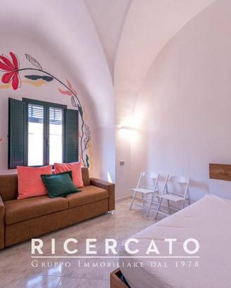 Primo piano ristrutturato a Lizzanello