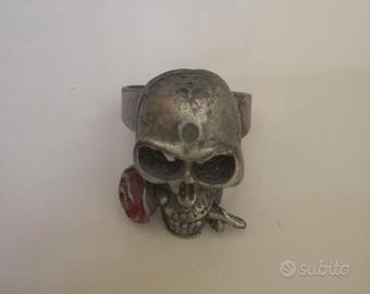 Anello con rosa rossa