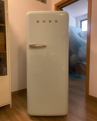 Frigorifero SMEG verde