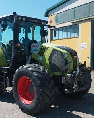 Trattore gommato Claas Arion 550 Cmatic