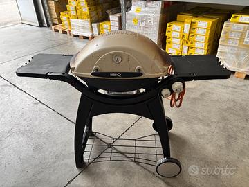 Barbecue a gas WEBER Q300 usato