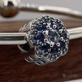 PANDORA Fiore Blu Scintillante 797851NMB Charm