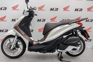 PIAGGIO Medley 150 .