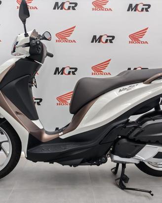 PIAGGIO Medley 150 .