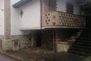 Rustico / Casale di 140 m² con 4 locali e box auto