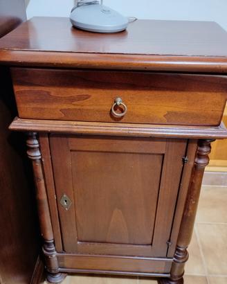 Camera da letto noce  buono stato 