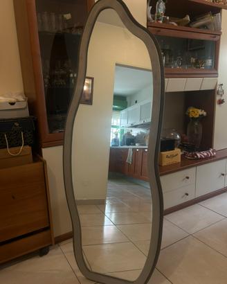 Specchio ornamentale moderno ondulato