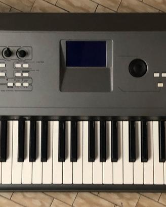 YAMAHA MUSIC SYNTHESIZER MM8