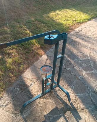 Macchina per tappare bottiglie