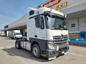 B319-Trattore stradale Mercedes Actros F 18.45