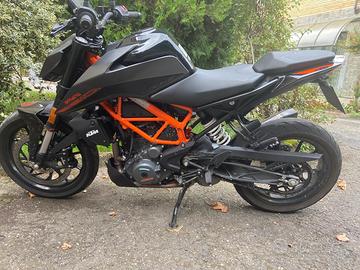 KTM Duke 390