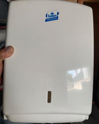 Porta rotoli e porta asciugamani bagni