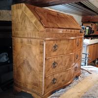Scrittoio secretaire,  in stile barocco veneziano 