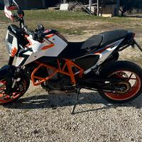 Ktm Duke 690 r