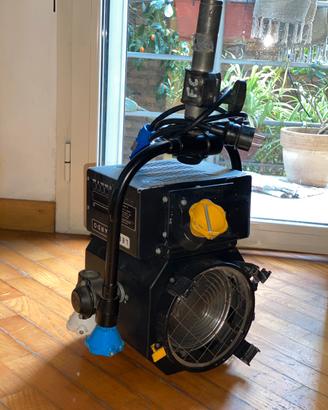 Fresnel a LED 100w