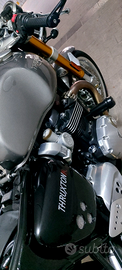 Triumph Thruxton 1200 r DA VETRINA