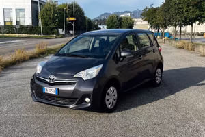 Toyota Verso-S 1.3 MT