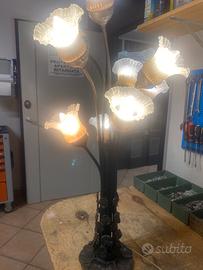 Lampada da tavolo antica