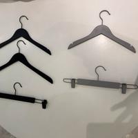 Grucce in legno per Negozio abbigliamento