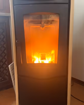 Stuffa a pellet Nordica Extraflame Melinda Steel