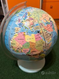 Mappamondo Topo-Geo e fascicoli Disney