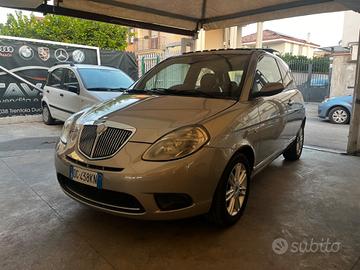 Lancia Ypsilon Cambio aut. appena rifatto