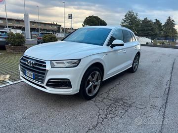 AUDI Q5 S-LINE PLUS BIANCA