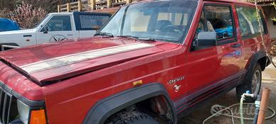 cherokee 2100 td