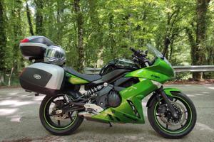 Kawasaki ER 6F - 2011 con valigie e bauletto