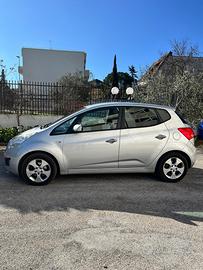 auto Kia Venga prezzo € 7.500 trattabili-Antonio