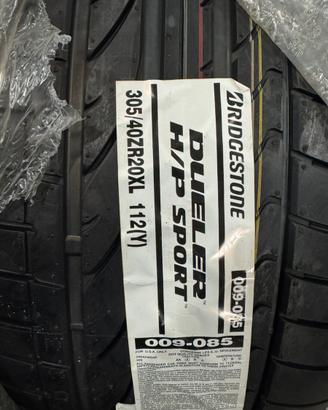 2 Pneumatici Bridgestone Dueler 305/40zr20