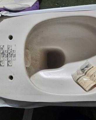 wc modello Vitra opaco