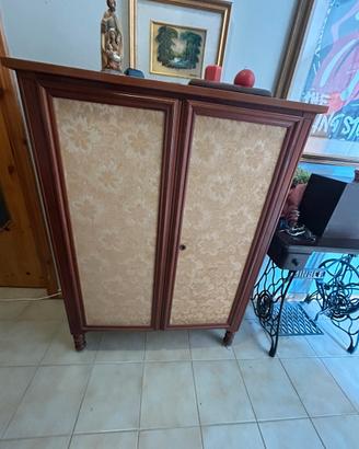 Scarpiera antica in legno