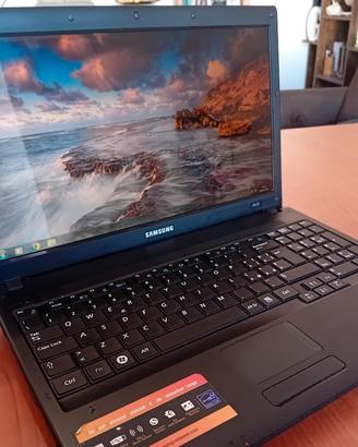 Portatile SAMSUNG R519