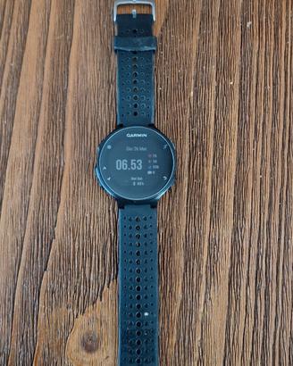 Smartwatch Garmin Forerunner 235