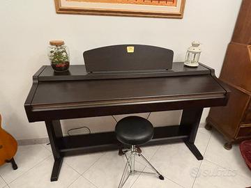 Yamaha clavinova