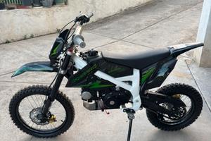KXD PRO GT-125S 125cc 4T