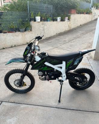 KXD PRO GT-125S 125cc 4T