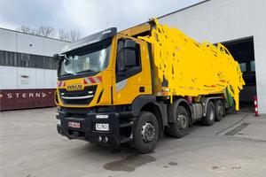 Iveco Stralis 8x2 AD320S42 12/2017 KM 186000