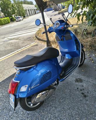 Vespa GTS 300 Super