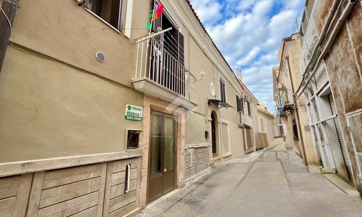 2 LOCALI A SAN SEVERO