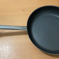 Padella in alluminio, antiaderente diametro 37 cm