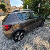 Sandero stepway MCV 15°th anniversary Blue dCi 95