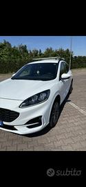 Ford kuga ibrid 2023