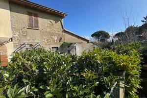 CASA SEMINDIPENDENTE A CANNARA