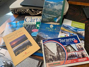 Set 7 carte turistiche e libri Abruzzo
