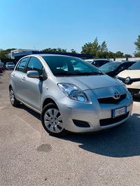 Toyota Yaris 1.0 5 porte
