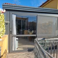 Veranda in alluminio e vetro temperato
