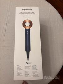 Dyson. Asciugacapelli Supersonic