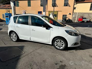 Renault scenic xmod limited 11/2015 143000km